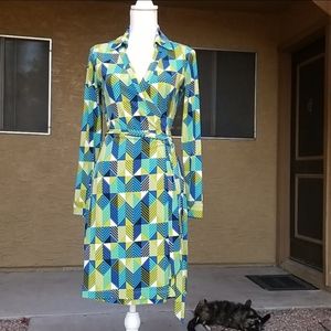 Calvin Klein lightweight Wrap dress N